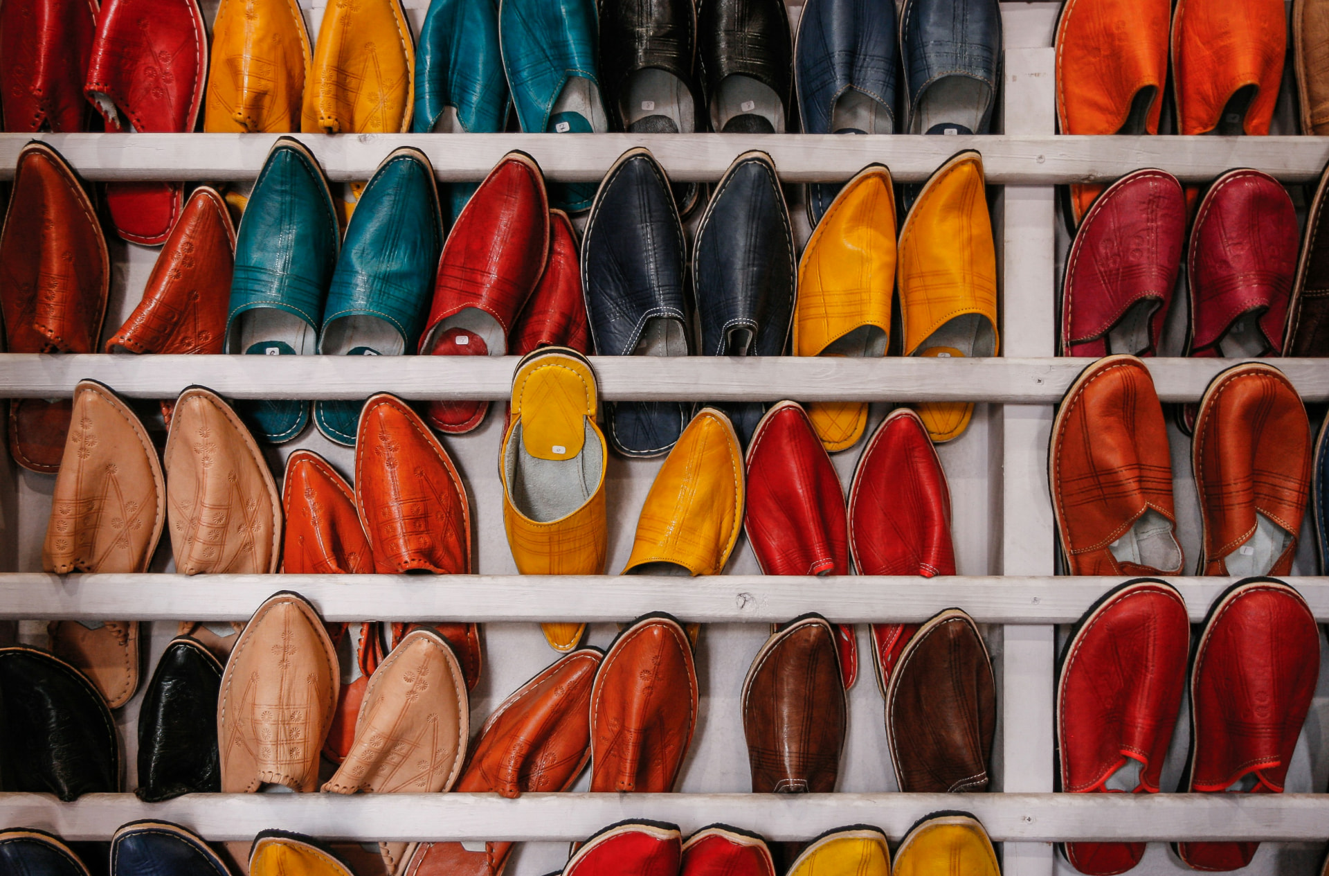 El cuero y las babuchas — Marrakech